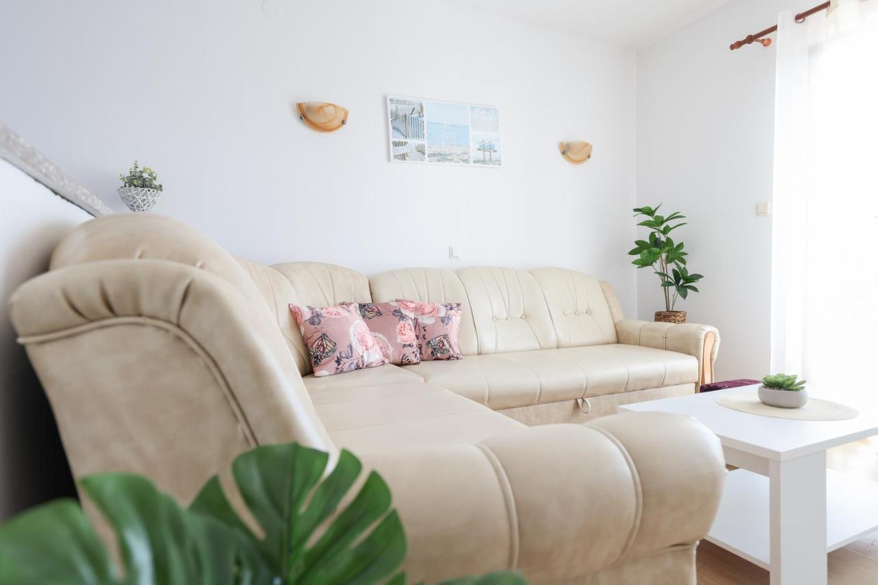 Apartments Miky Vrsi Ngoại thất bức ảnh