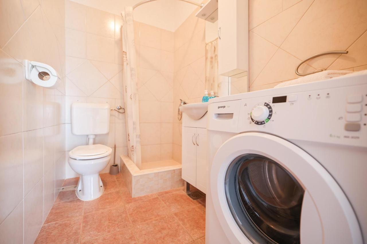 Apartments Miky Vrsi Ngoại thất bức ảnh