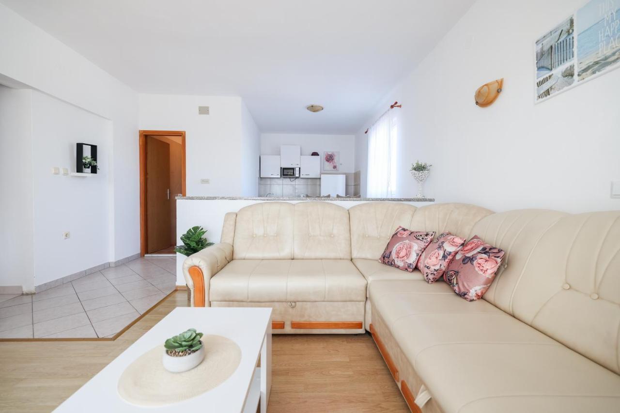 Apartments Miky Vrsi Ngoại thất bức ảnh